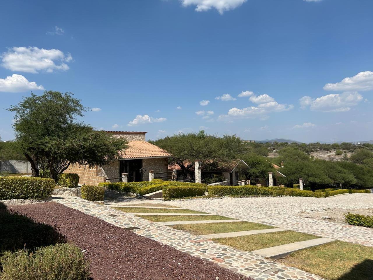 Cabanas, Suites Y Habitaciones Rancho San Jorge Бернал Екстериор снимка