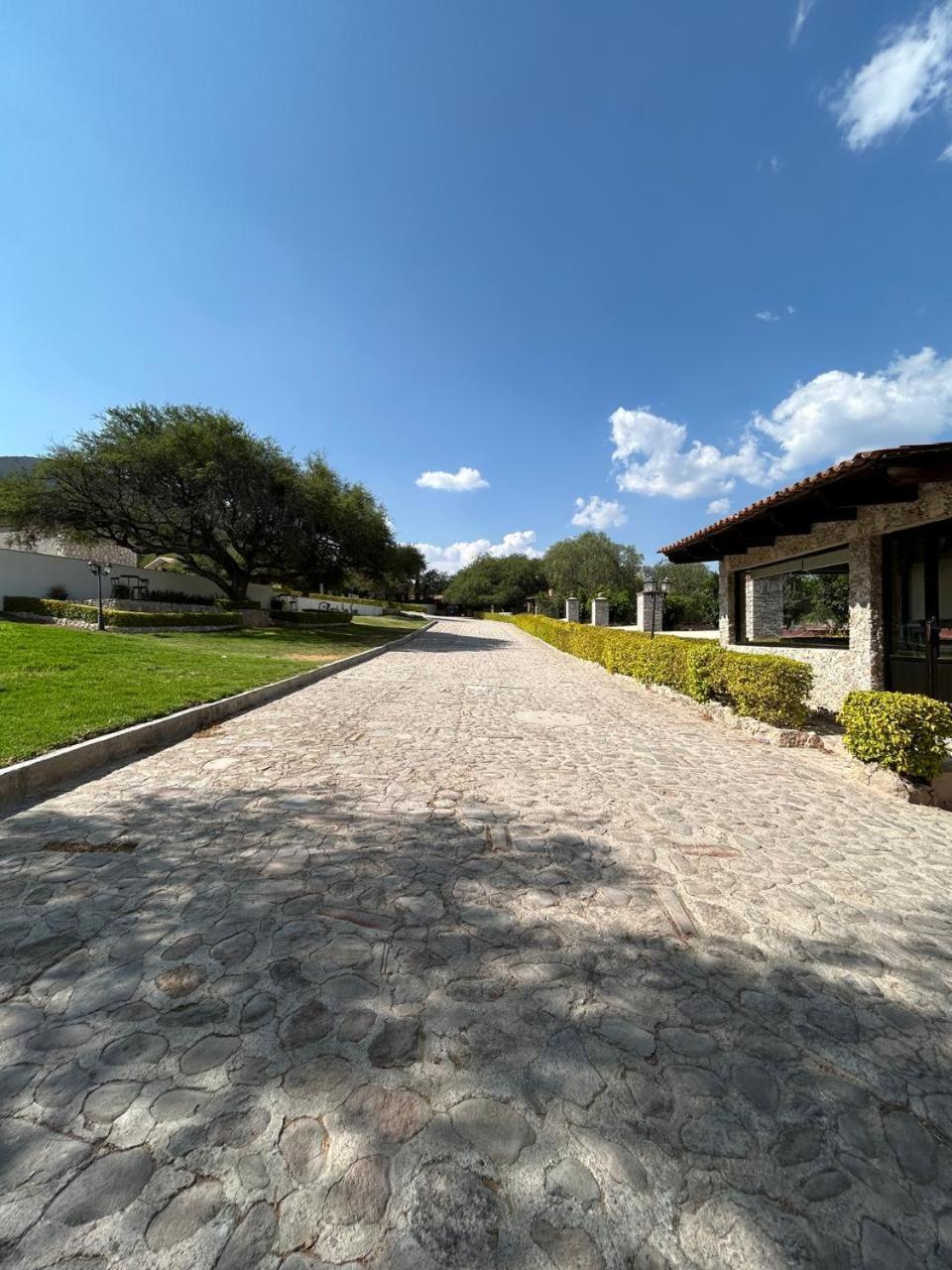 Cabanas, Suites Y Habitaciones Rancho San Jorge Бернал Екстериор снимка