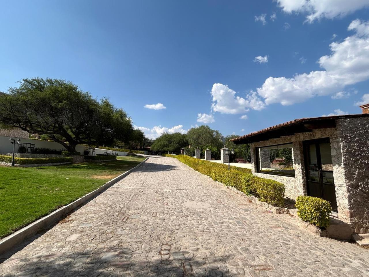 Cabanas, Suites Y Habitaciones Rancho San Jorge Бернал Екстериор снимка