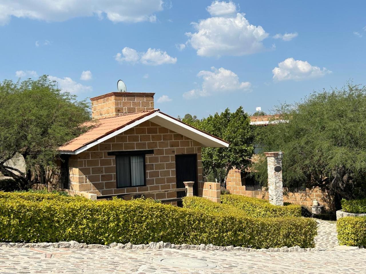 Cabanas, Suites Y Habitaciones Rancho San Jorge Бернал Екстериор снимка