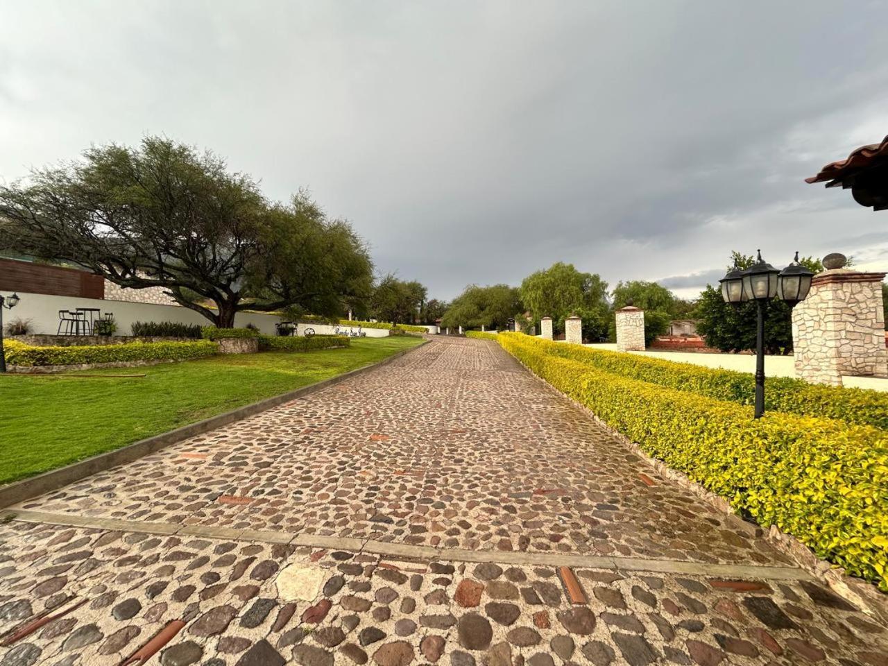 Cabanas, Suites Y Habitaciones Rancho San Jorge Бернал Екстериор снимка